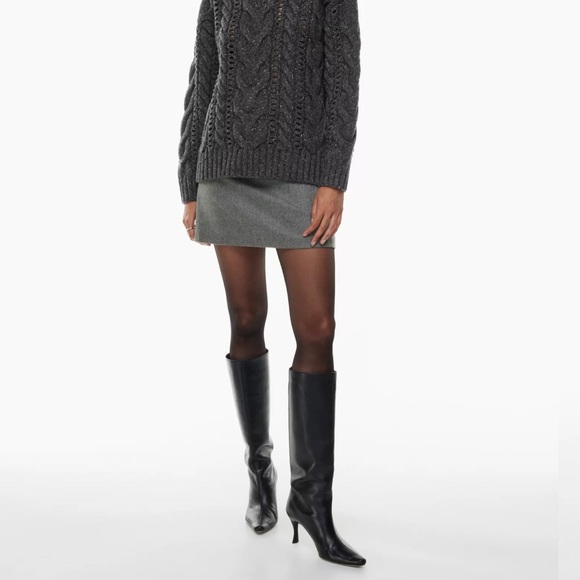 ARITZIA Willfred Classic Mini Skirt - Size 6 - Picture 4 of 11